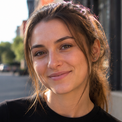 <strong>Chloe B.</strong>